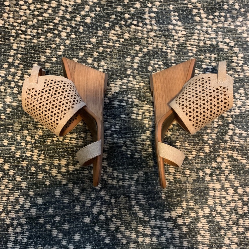 Tan wedges